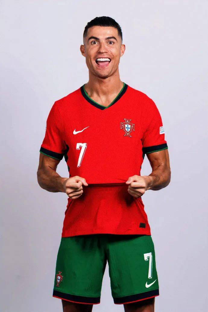 塞尔吉尼奥谈外号“塞鸟”：我像鸟一样，带着大家飞