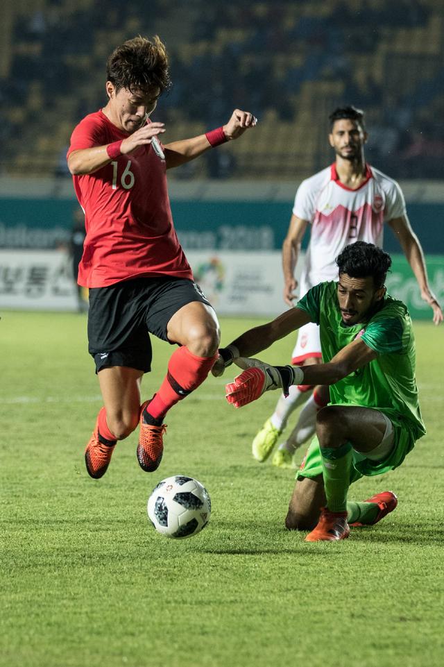 回阿贾克斯？德容：很难给出承诺，我不会排除这种可能（重返阿贾克斯？德容：暂难作出承诺，但不排除可能）