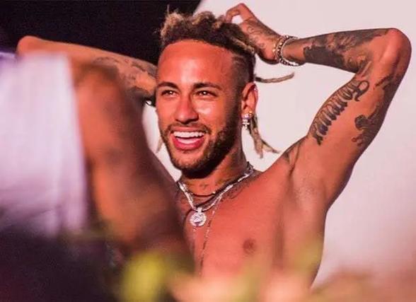 莫雷托：签维卡里奥难度大，国米密切关注弗赖堡门将阿图博卢（莫雷托：维卡里奥引进难度不小，国米正密切跟踪弗赖堡门将阿图博卢）