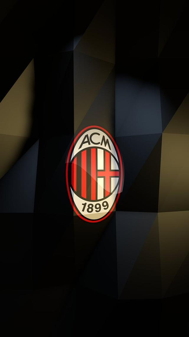 五大联赛各一队跻身欧冠积分榜前五（欧冠积分榜前五席位由五大联赛球队各占一席）