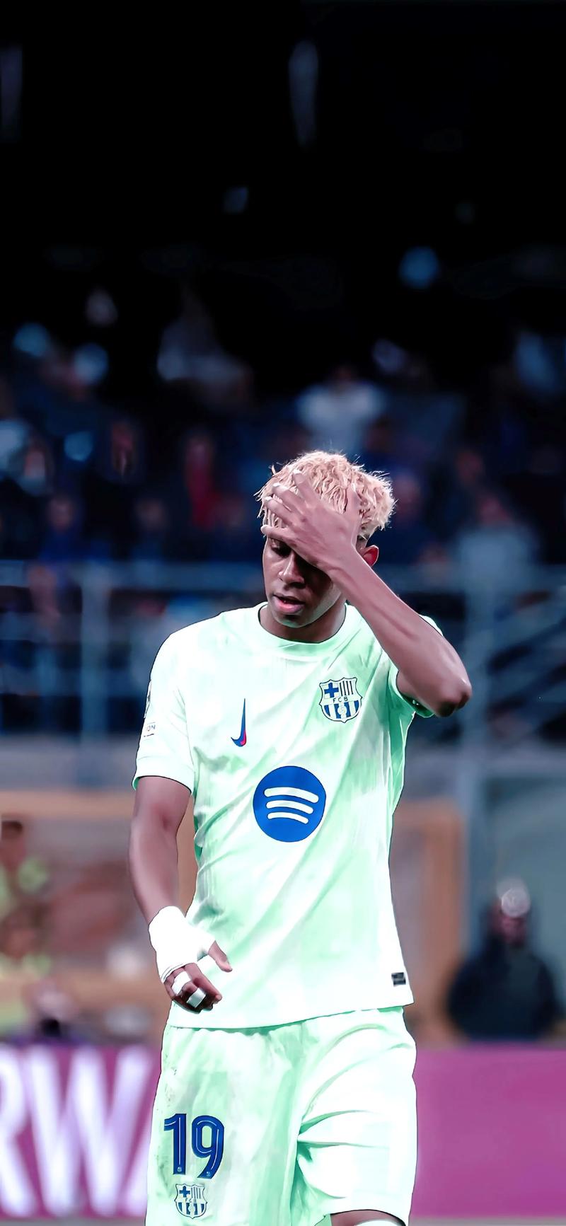 NBA公布最新一期MVP榜：约基奇、亚历山大和东契奇前三（NBA发布最新MVP排名：约基奇、亚历山大、东契奇位居前三）