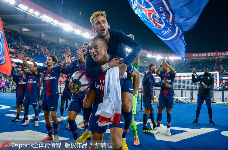 CD瓜达拉哈拉总监：我永远是巴萨球迷，他们是完美的对手（CD瓜达拉哈拉总监：终生支持巴萨，称其为完美对手）