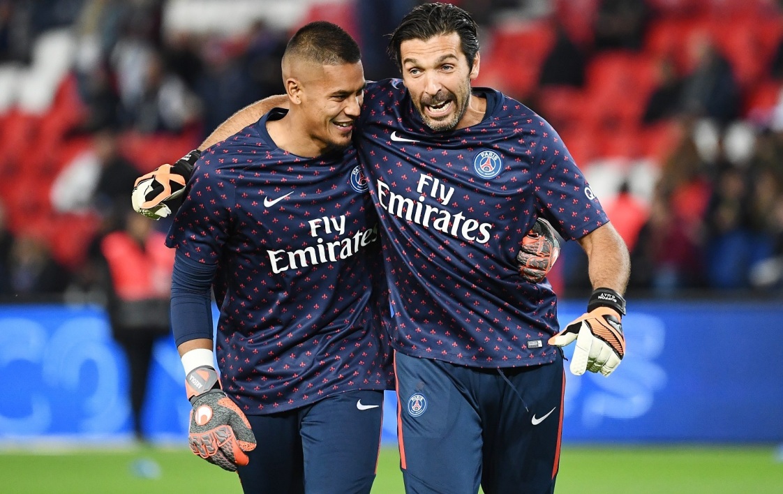 世界杯位置稳了？邮报：凯恩、贝林等五人参与英格兰队新球衣拍摄