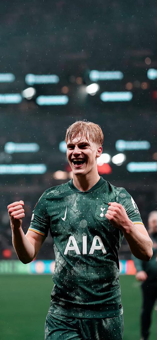 阿斯：安东尼想参加明年世界杯，这是他回到贝蒂斯的原因之一