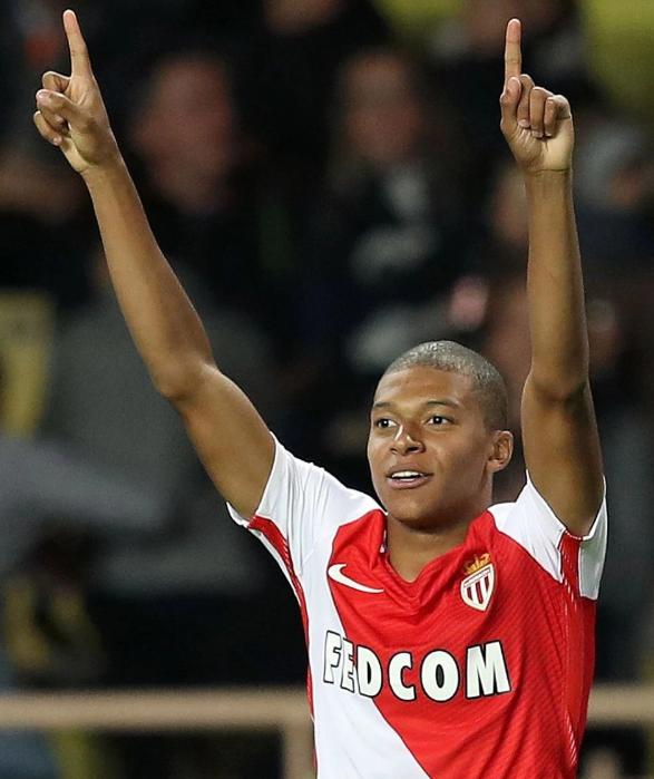 哈登生涯第12次单场55+，詹杜库生涯合计仅10次