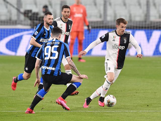 卡尔数据：3次射门打入1球，58次传球送出1次助攻（卡尔高效发挥：3射斩1球，58次传球奉献1助攻）